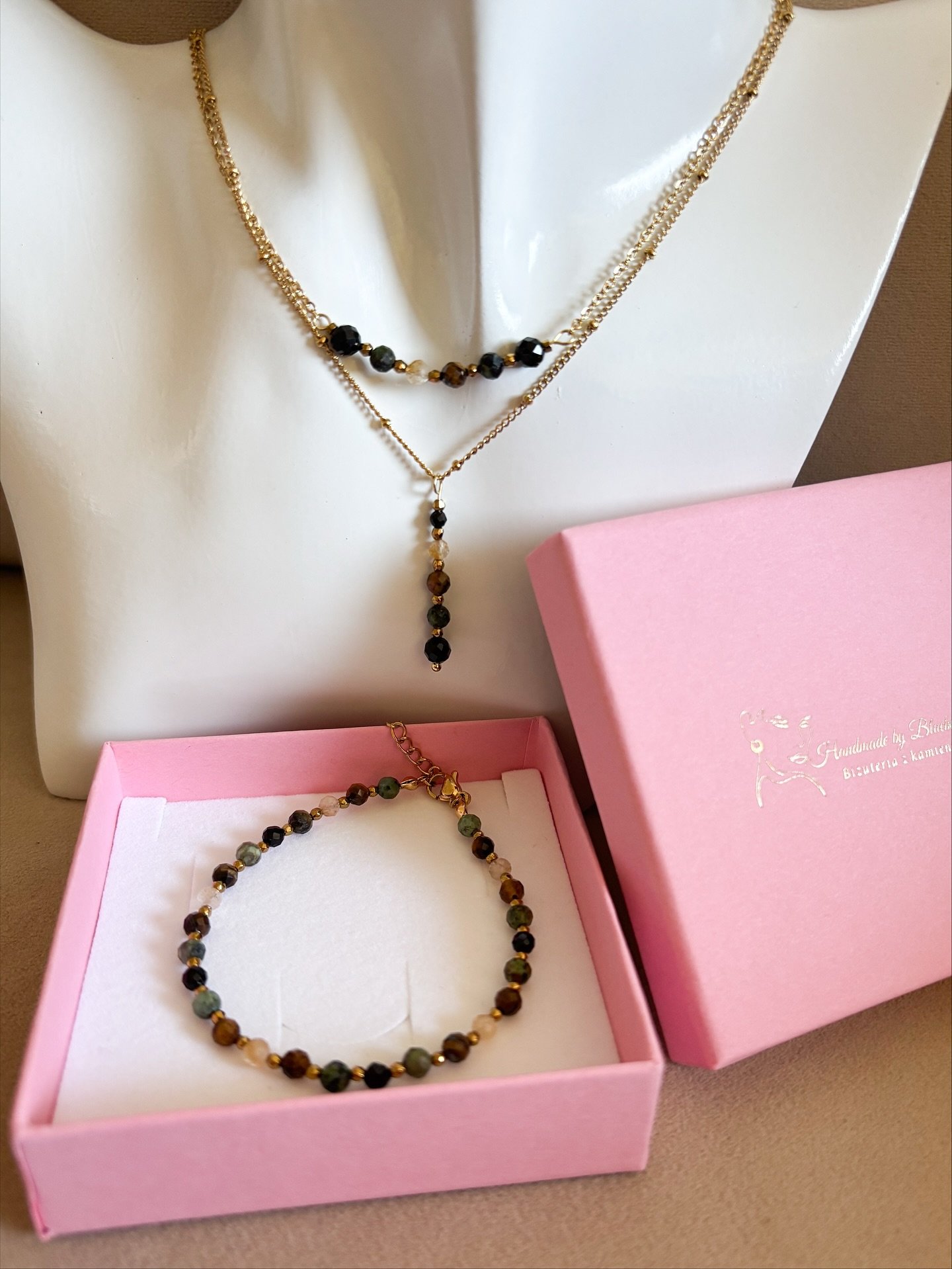 571373635_18051244376644296_369629348285909181_n