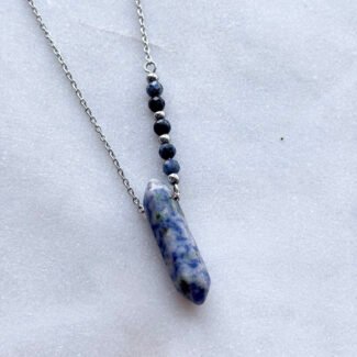 Łańcuszek stal szlachetna zawieszka sodalit i hematyt
