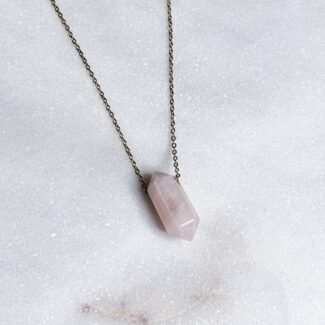 Łańcuszek stal szlachetna zawieszka kamień kwarc różowy
