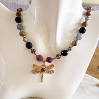 Naszyjnik choker jaspis, jadeit, onyks, hematyt, ważka z tygrysim okiem 42+10 cm