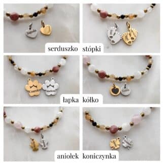 Personalizowane bransoletki z koralików z grawerowanymi zawieszkami w różnych kształtach.