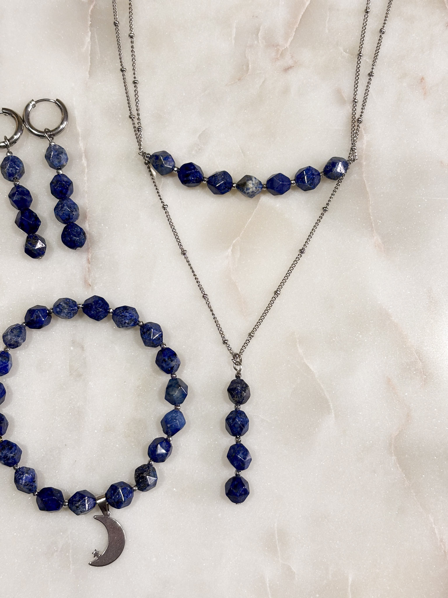 Zestaw łańcuszków z lapis lazuli i hematytem kamienie 7-8mm lub 5-6mm.