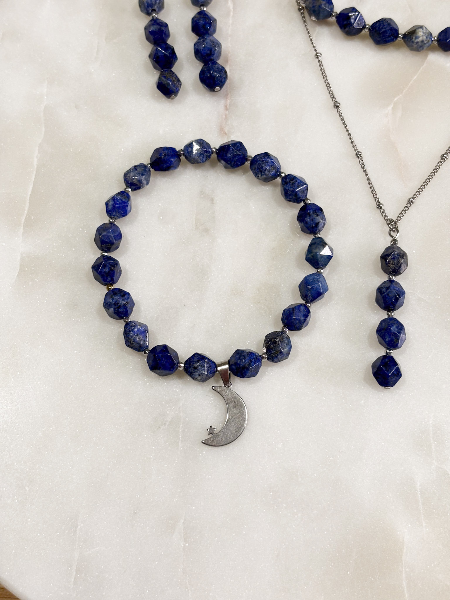Bransoletka z lapis lazuli i hematytem z zawieszką lub bez 7-8mm