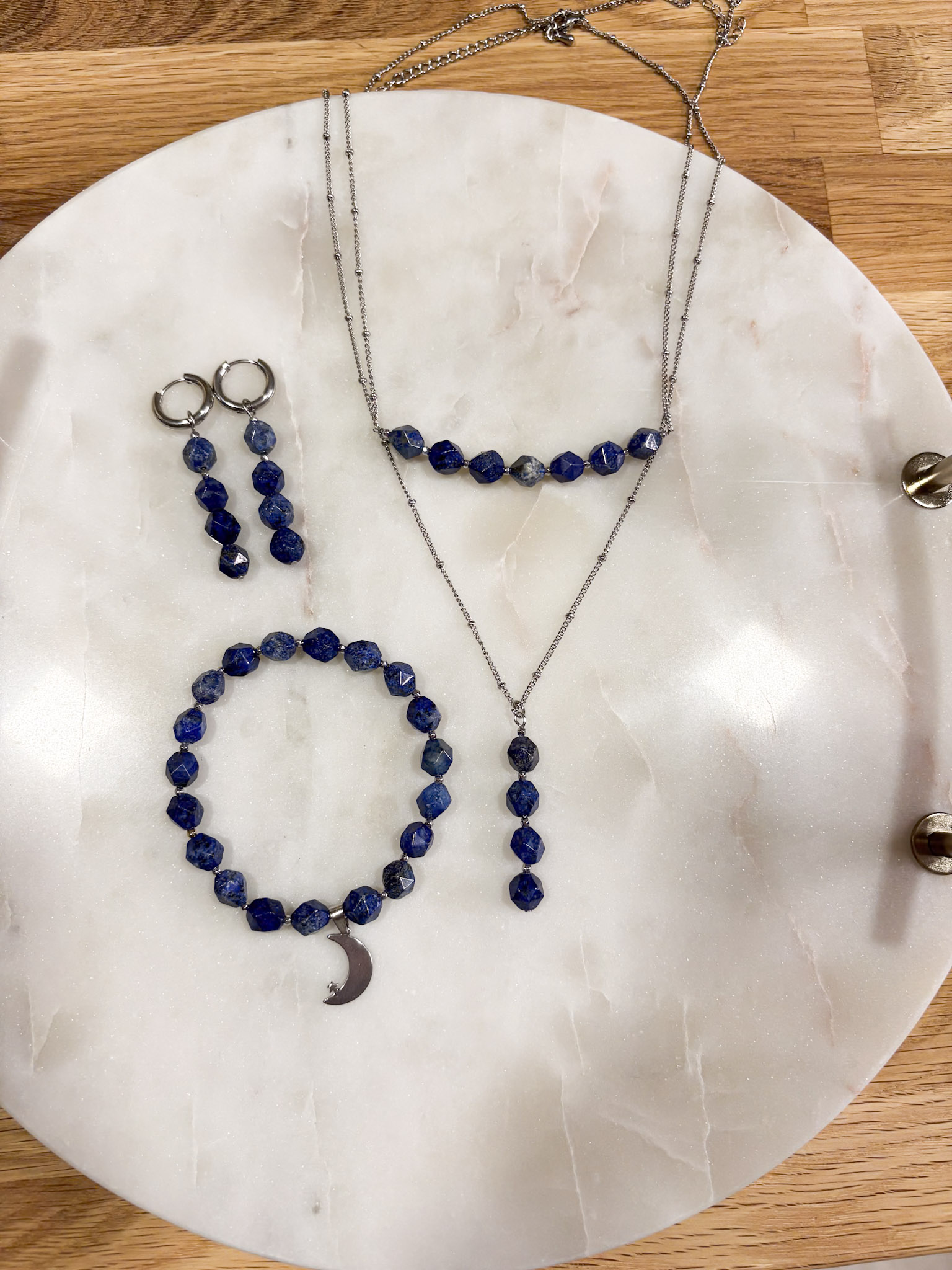 Zestaw łańcuszków z lapis lazuli i hematytem kamienie 7-8mm lub 5-6mm.